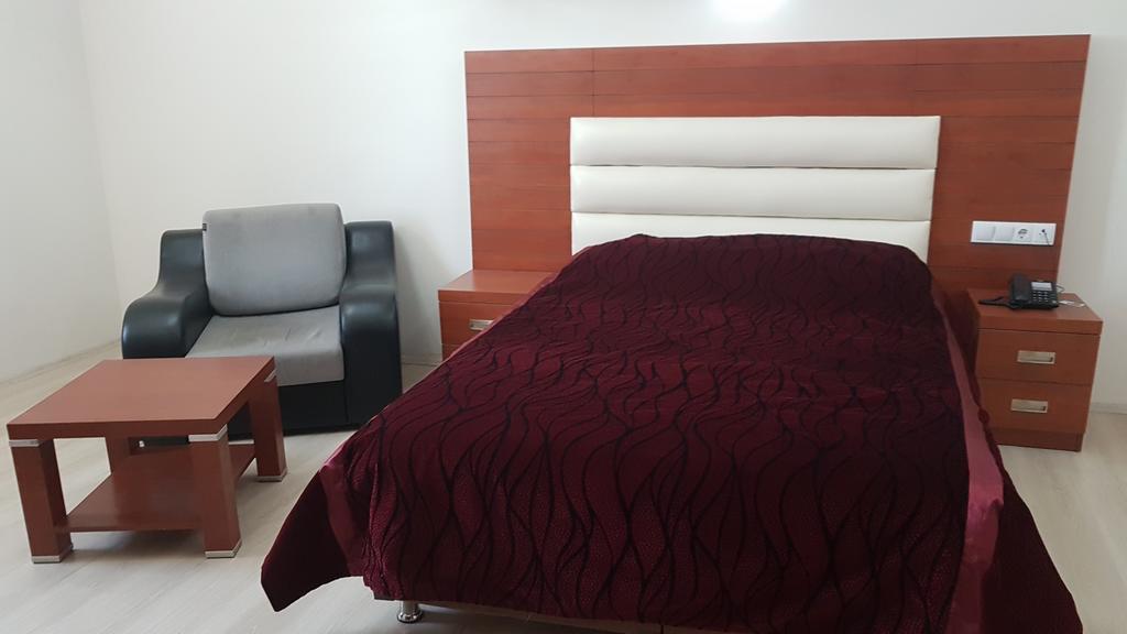 Kafkas Ari Hotel Ardahan Exterior photo